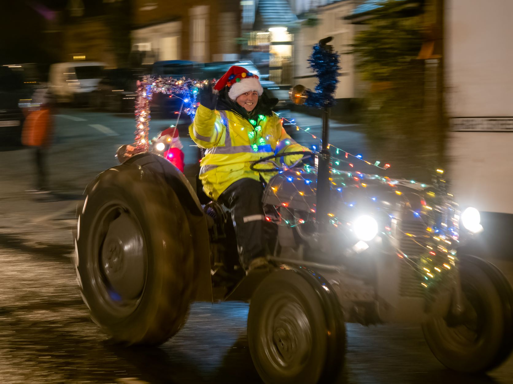 Staffordshire Farmers Light Up The Roads In Festive Style